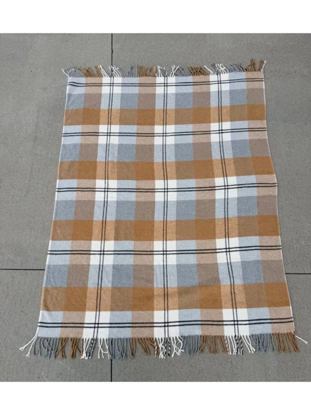 Roca Home Plaid Throw Blanket Fringed Edges Tan Gray & White Cozy Fall Home Déco